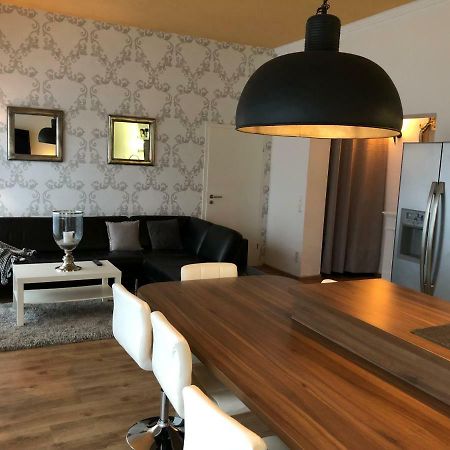 Modernes Und Gemuetliches Appartment Mit Terrasse, Stadtnah Ράβενσμπουργκ Εξωτερικό φωτογραφία