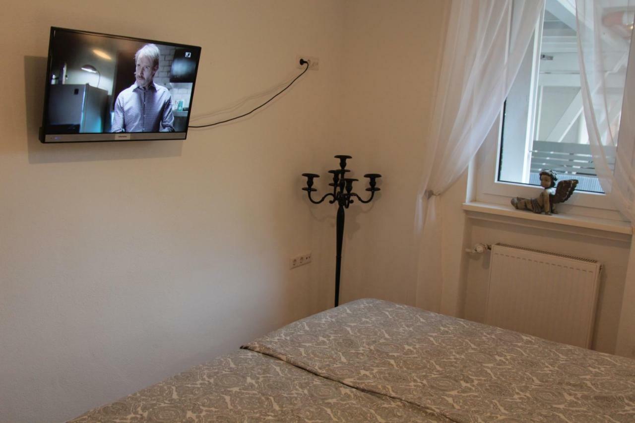 Modernes Und Gemuetliches Appartment Mit Terrasse, Stadtnah Ράβενσμπουργκ Εξωτερικό φωτογραφία