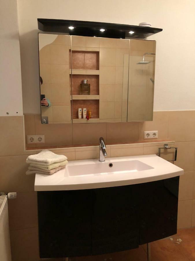 Modernes Und Gemuetliches Appartment Mit Terrasse, Stadtnah Ράβενσμπουργκ Εξωτερικό φωτογραφία